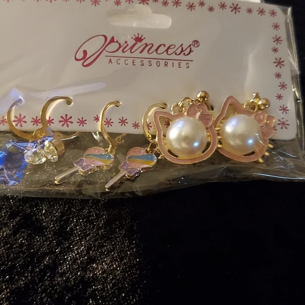Princess Accessories Cat Ear Pearl Earrings